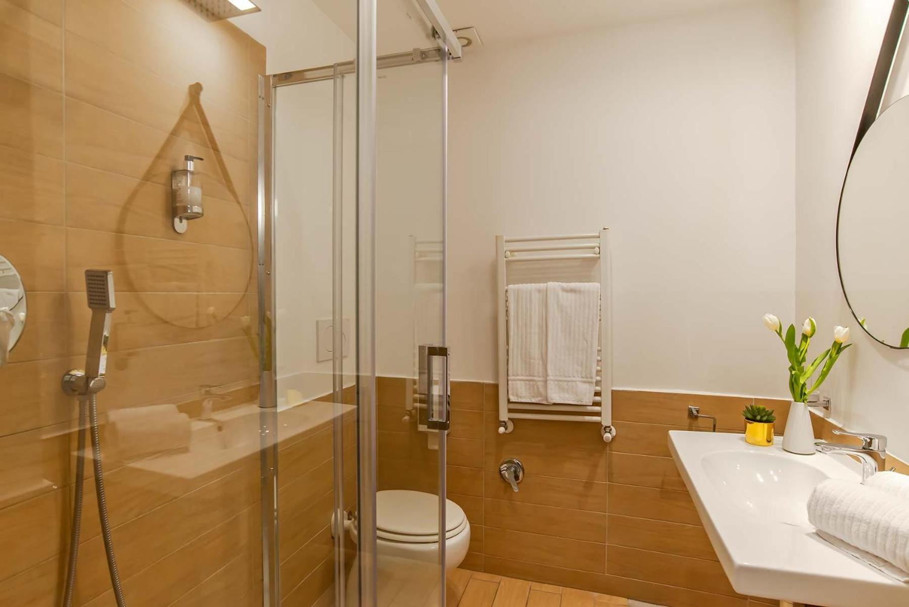 94Rooms Vatican Guest House - Vigliena Rome Exterior photo